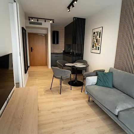 Artlake Apartment *