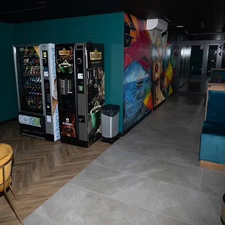 Artlake Apartment *